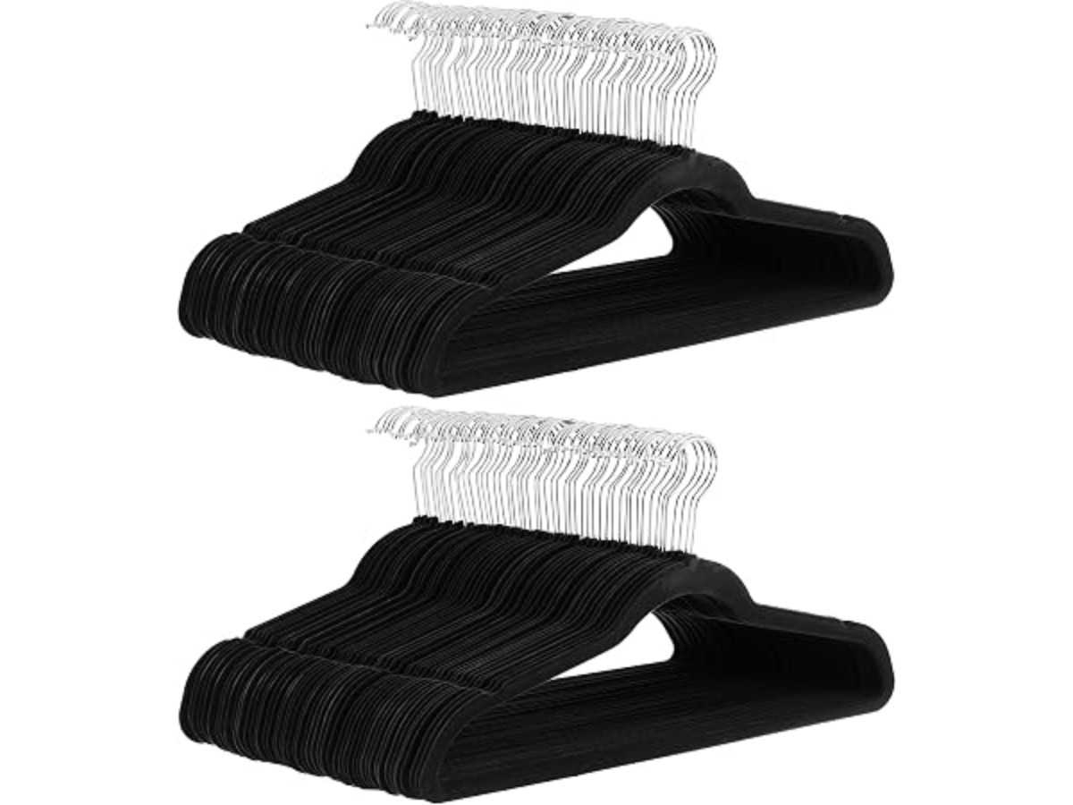 Amazon Basics Pack of 100 Black Velvet Suit Hangers