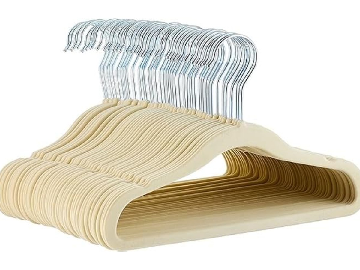 Amazon Basics 50 Pack Velvet Non-Slip Clothes Hangers for Kids and Toddlers, 29cm, Beige